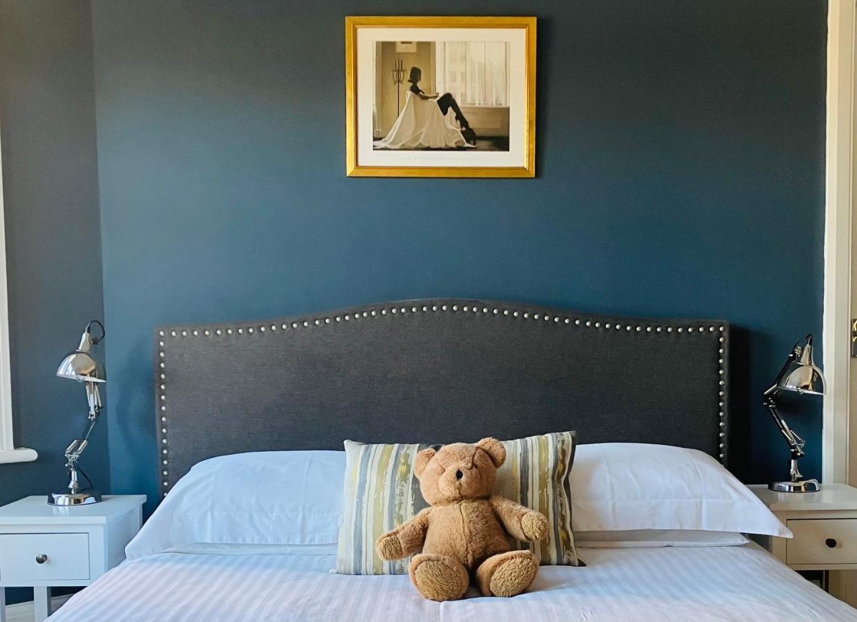 Cambridge Villa Warwick  Luaran gambar