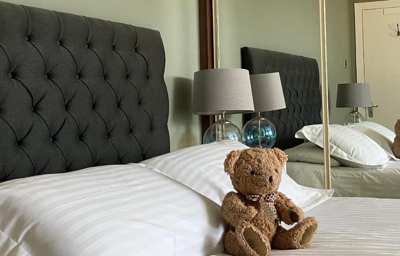 Cambridge Villa Warwick  Luaran gambar